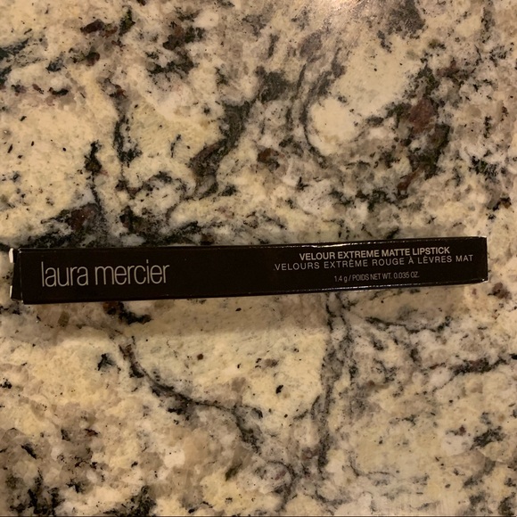 Laura Mercier Matte lipstick - Picture 2 of 8